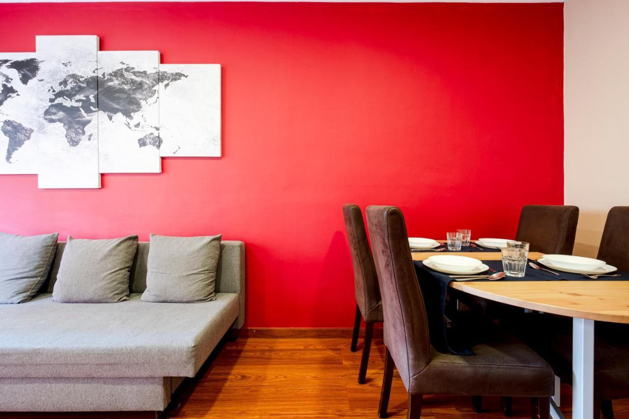 Three Bedroom Apartment In Sants Barcellona Esterno foto