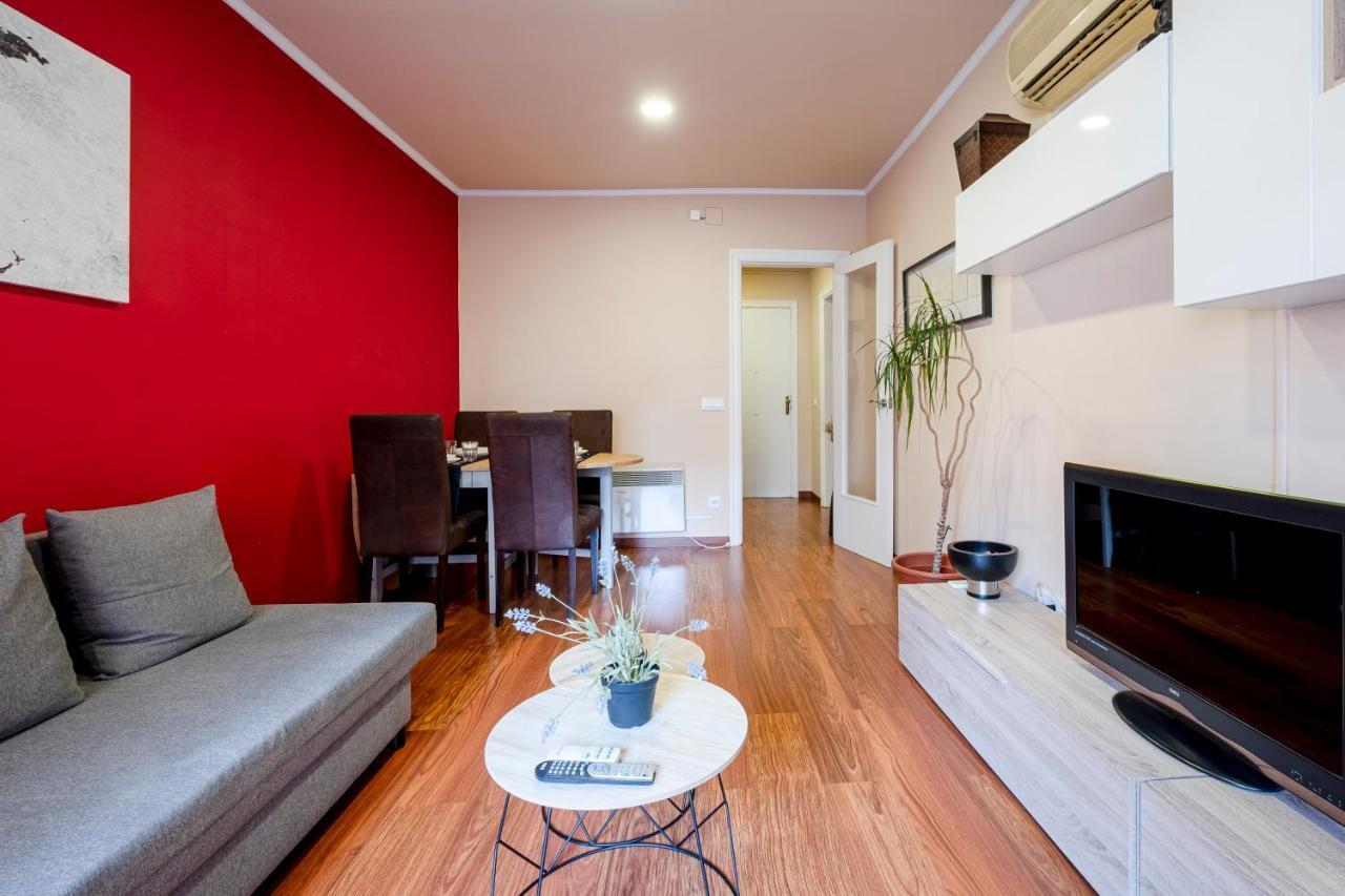 Three Bedroom Apartment In Sants Barcellona Esterno foto