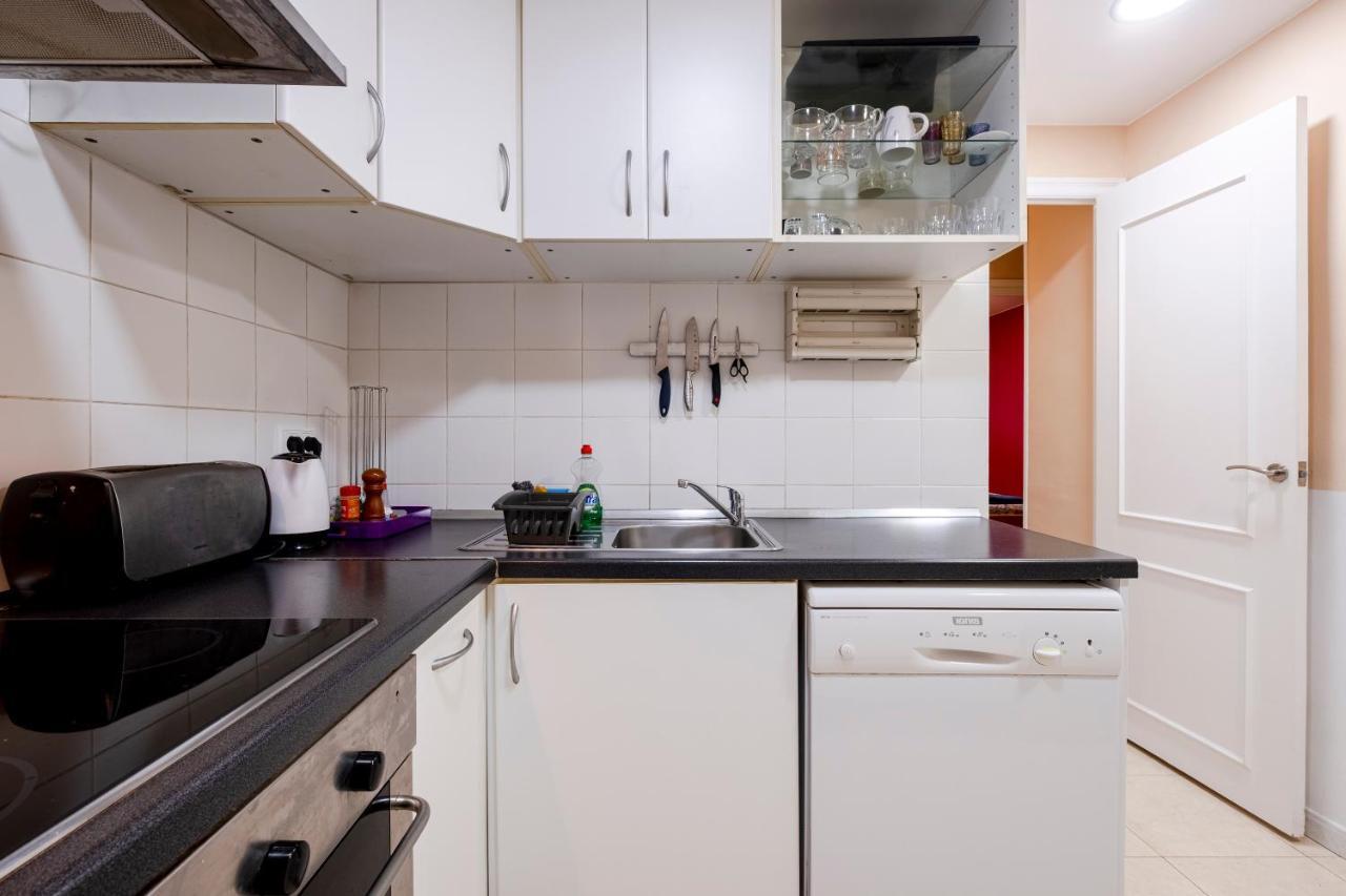 Three Bedroom Apartment In Sants Barcellona Esterno foto